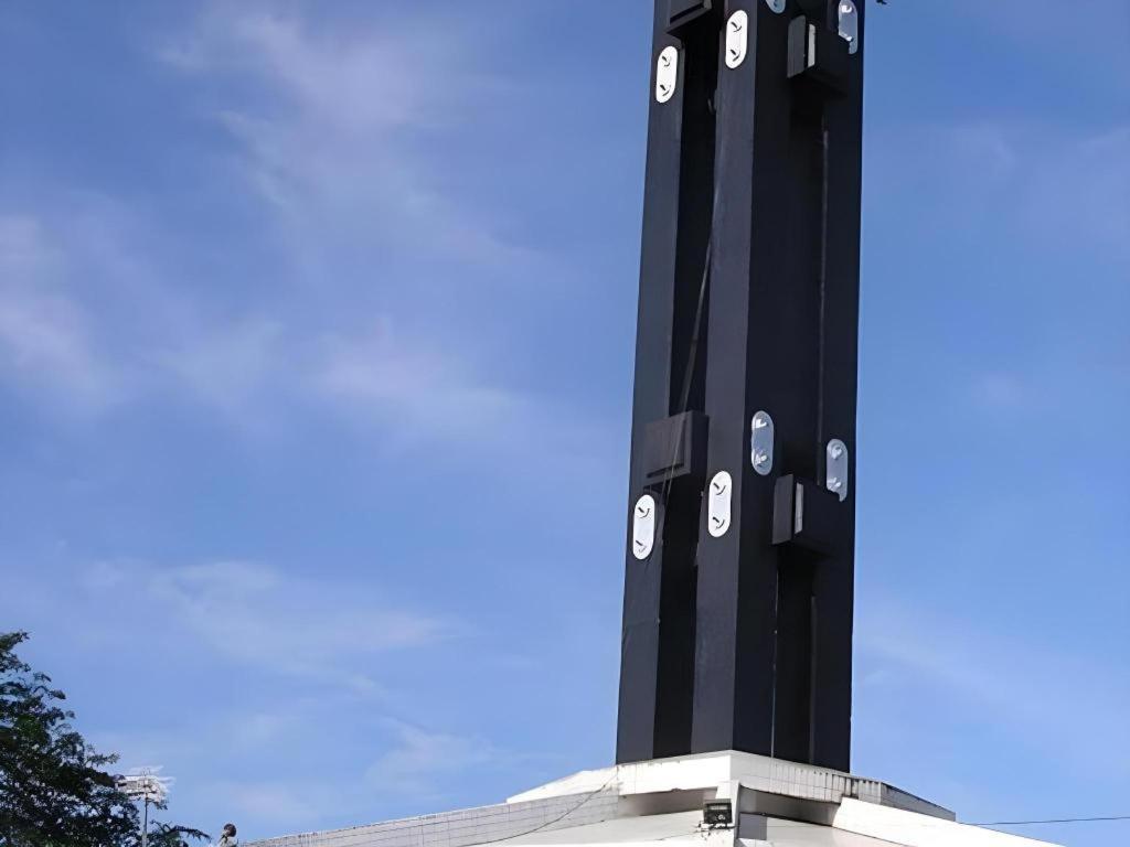 فندق أوركاردز جاجامادا بونتِياناك المظهر الخارجي الصورة